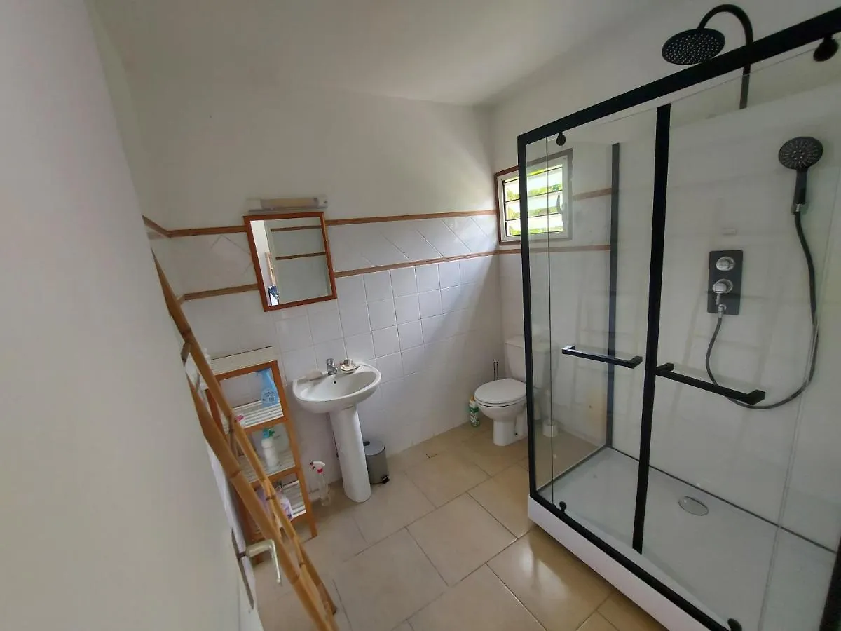 F6 Tres Fonctionnel Et Extremement Bien Situe Villa Le Gosier  Guadeloupe